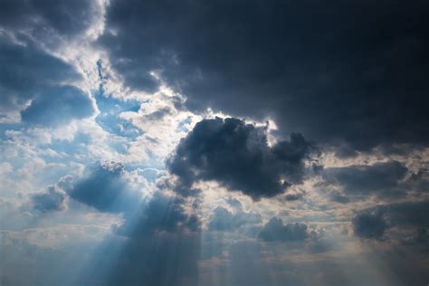 花背山の家 天気 - 雲の上の生活と地に足のついた現実